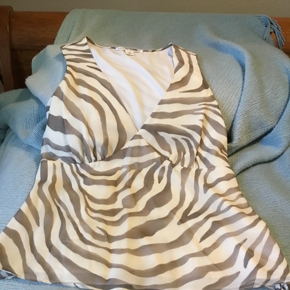 Banana Republic Dresses & Skirts - Women's boutique ware